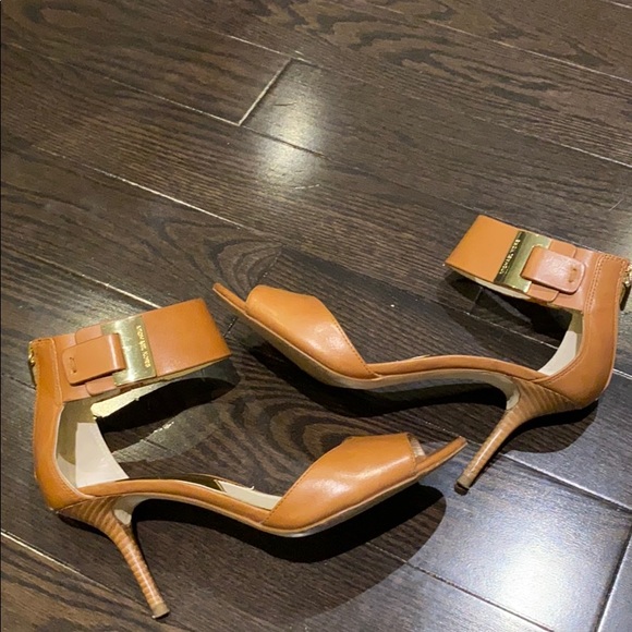 Michael Kors heeled sandals - Picture 6 of 9